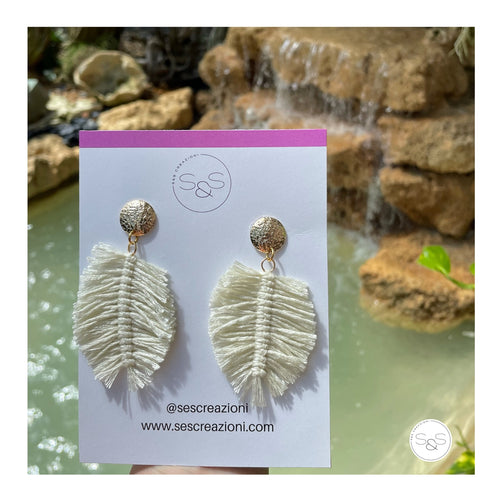 Leaf Macrame Beige Earrings