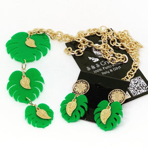 Green Turtle Leaf Necklace